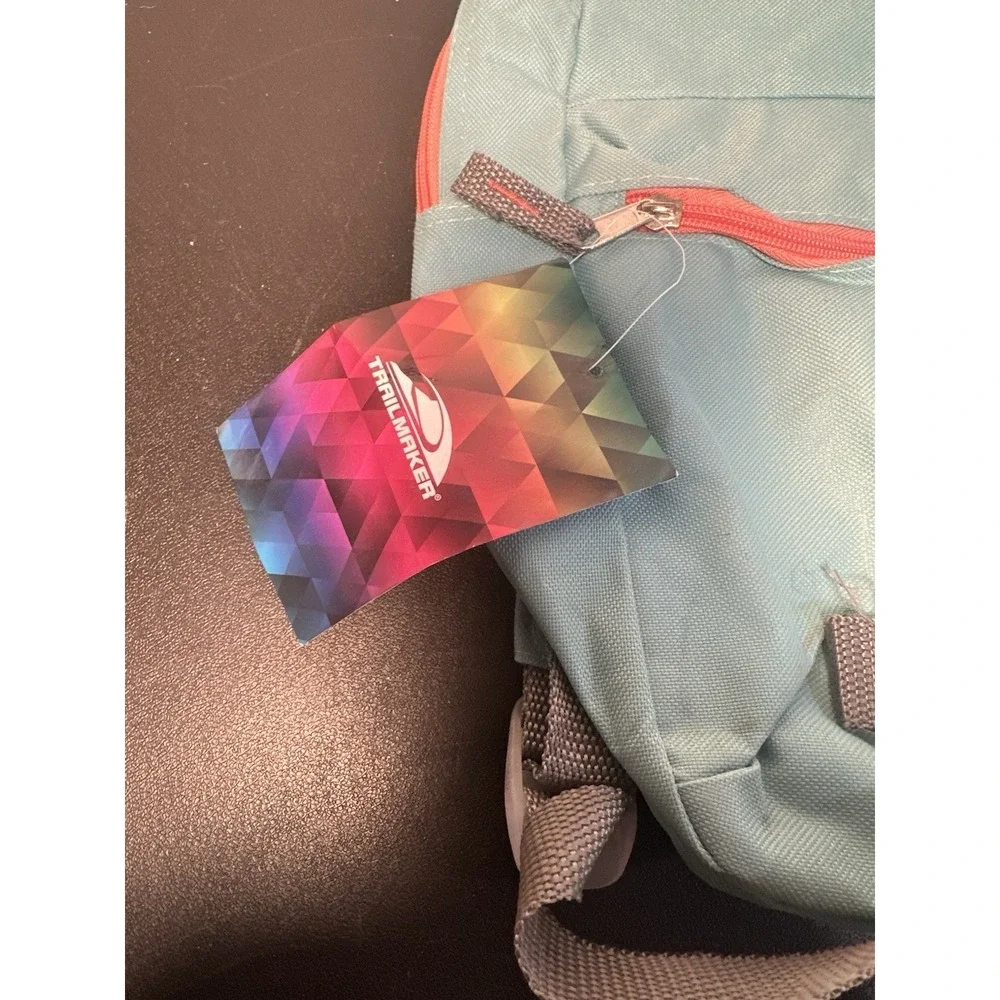 Trailmaker Classic Backpack Teal/Salmon Color Zip Adjustable‎ New
